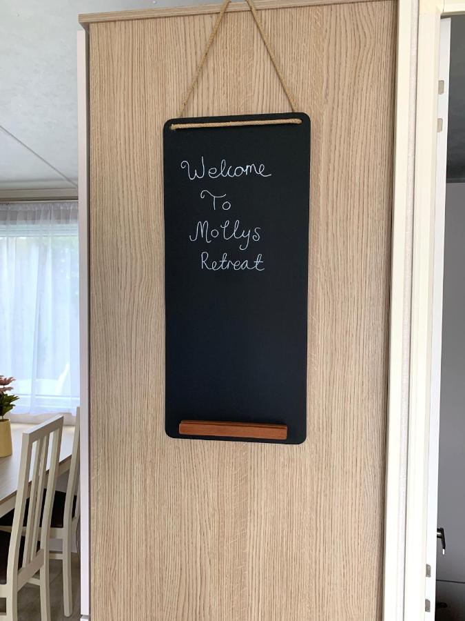 Mollys Retreat Pet Friendly Three Bed Caravan With Small Garden Newquay Bay Resort Quieter Area Of Park Buitenkant foto