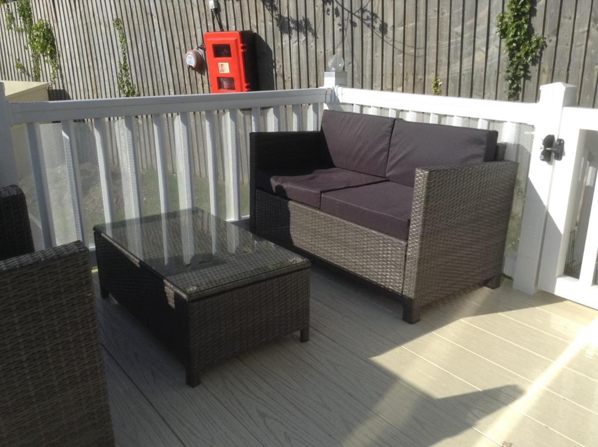 Mollys Retreat Pet Friendly Three Bed Caravan With Small Garden Newquay Bay Resort Quieter Area Of Park Buitenkant foto