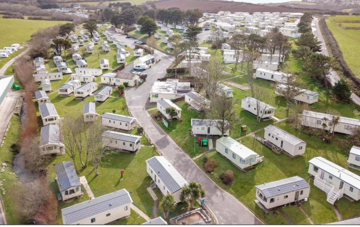 Mollys Retreat Pet Friendly Three Bed Caravan With Small Garden Newquay Bay Resort Quieter Area Of Park Buitenkant foto