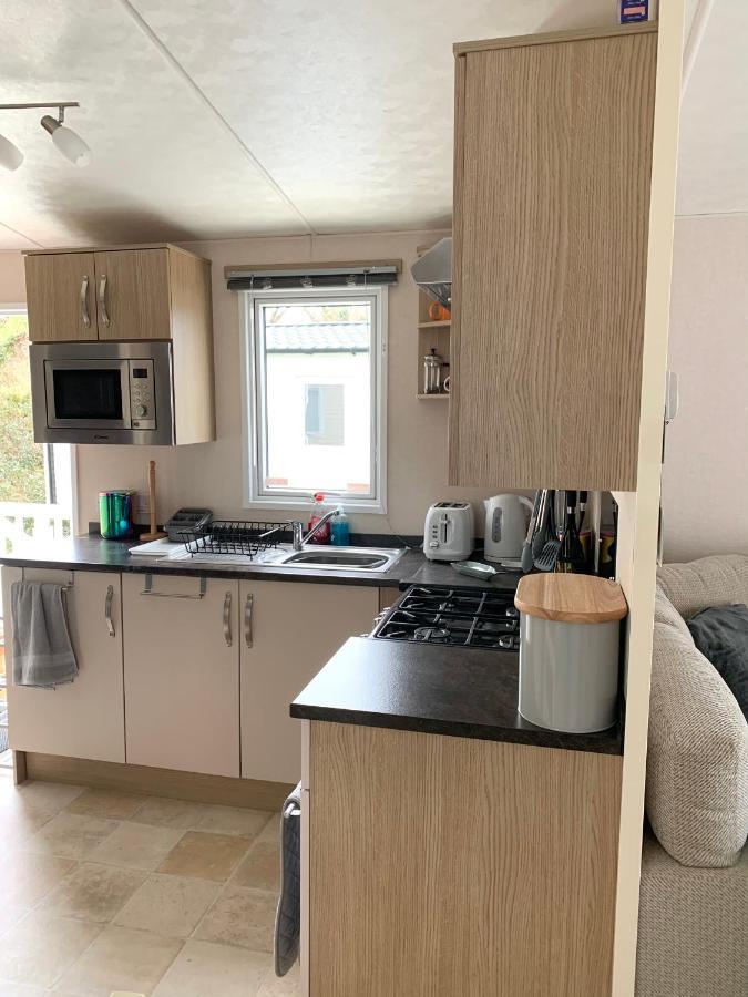 Mollys Retreat Pet Friendly Three Bed Caravan With Small Garden Newquay Bay Resort Quieter Area Of Park Buitenkant foto