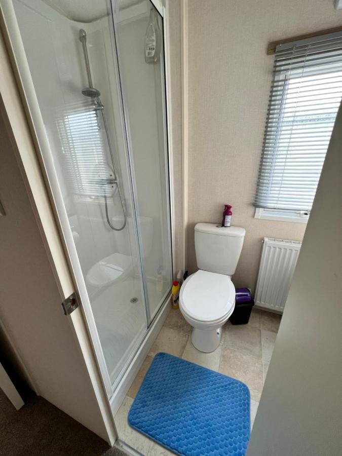 Mollys Retreat Pet Friendly Three Bed Caravan With Small Garden Newquay Bay Resort Quieter Area Of Park Buitenkant foto